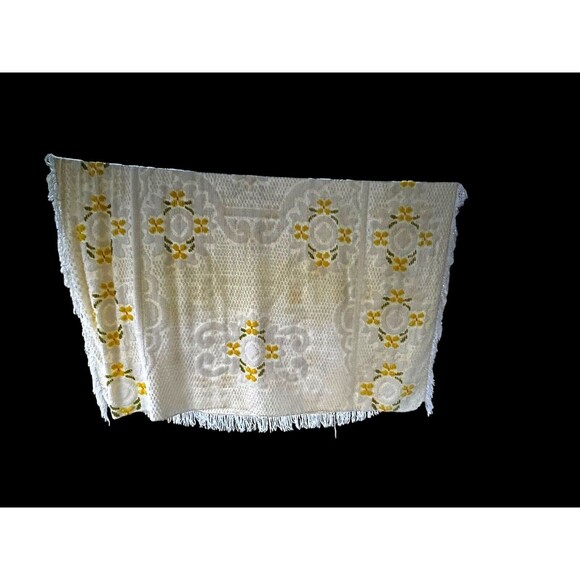 Vtg Chenille Yellow Daisy Flower Bedspread Fringe Edge 97” X 116” Full Sized - Picture 6 of 8